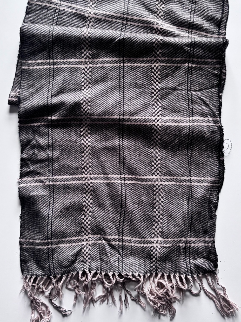 SCARF - Picture 2 of 9
